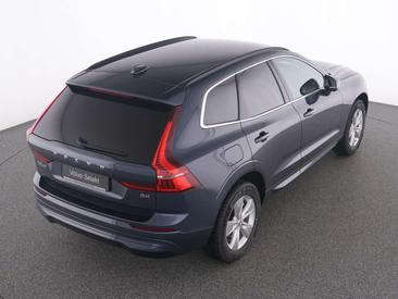 Volvo XC60 B4 Core — photo 18