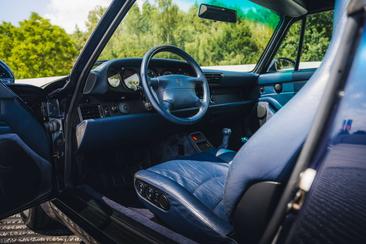 Porsche 993 Carrera 2 — photo 10