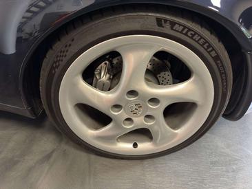 Porsche 993 CARRERA 4 — photo 21