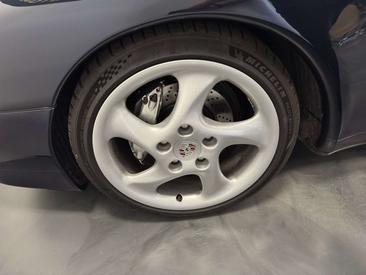 Porsche 993 CARRERA 4 — photo 22