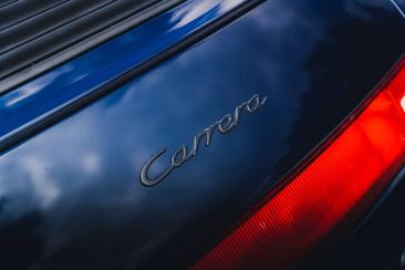 Porsche 993 Carrera 2 — photo 25