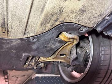 Porsche 993 CARRERA 4 — photo 25
