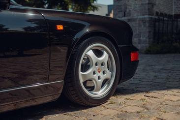 Porsche 964 Carrera 2 — photo 18