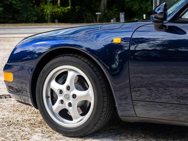 Porsche 993 Carrera — photo 18