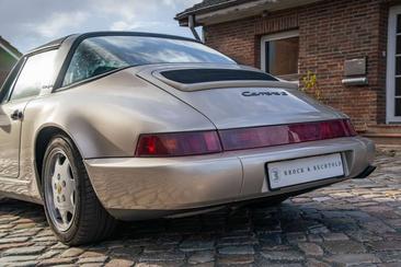 Porsche 964 Carrera 2 — photo 12