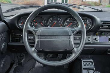 Porsche 964 Carrera 2 — photo 19