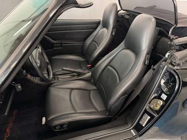 Porsche 993 Carrera — photo 9