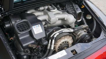 Porsche 993 CARRERA 4 — photo 28