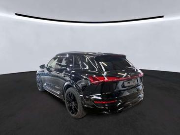 Audi E-tron S Line Black 55 — photo 4