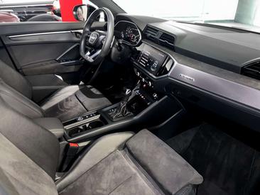 Audi RSQ3 Sportback — photo 14