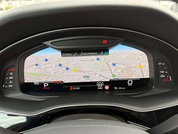 Audi Q7 S Line 50 TDI — photo 16