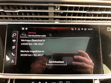 Audi Q8 S Line 50 TDI — photo 19