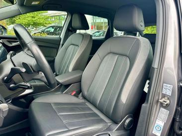 Audi Q4 E-tron 40 — photo 10