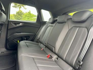 Audi Q4 E-tron 40 — photo 24