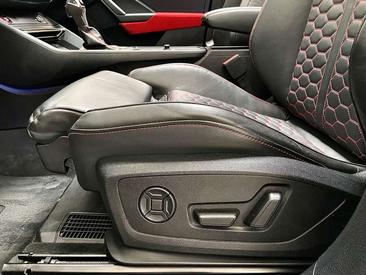 Audi RSQ3 Sportback — photo 22