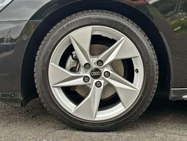 Audi A3 Sportback S Line 35 TFSI — photo 3