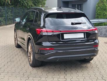 Audi Q4 E-tron S Line 55 — photo 7