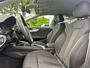 Audi A4 Avant 40 TDI — photo 12