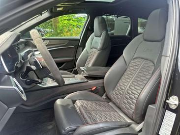 Audi RS6 Avant Black — photo 11