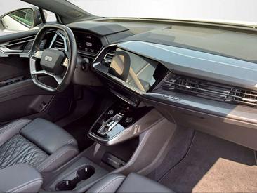 Audi Q4 E-tron S Line 50 — photo 11