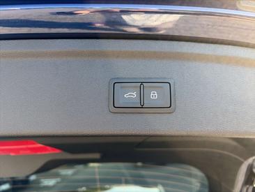 Audi A3 Sportback 40 TFSIe — photo 13