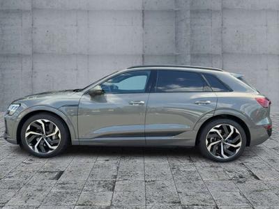 Audi Q8 E-tron S Line 55