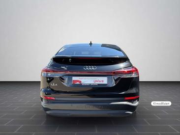 Audi Q4 E-tron — photo 6