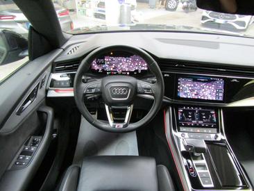 Audi Q8 S Line 30 TDI — photo 15