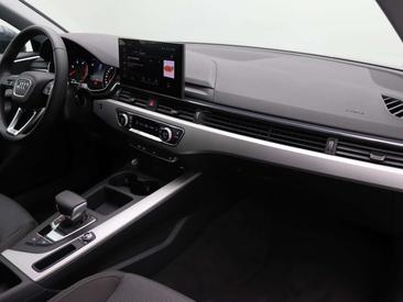 Audi A4 Advanced 35 TDI — photo 11