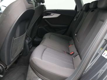 Audi A4 Advanced 35 TDI — photo 12