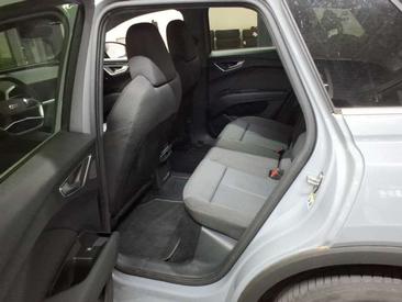Audi Q4 E-tron 40 — photo 6