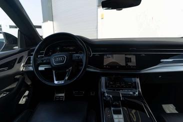 Audi Q8 S Line 60 TFSI E — photo 24