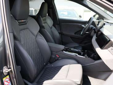 Audi Q6 E-tron S Line Performance — photo 4