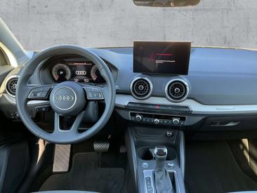Audi Q2 Advanced 35 TFSI — photo 8