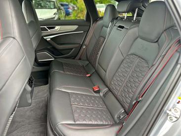 Audi RS6 Avant Performance — photo 29