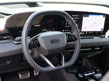 Audi Q6 E-tron S Line Performance — photo 6