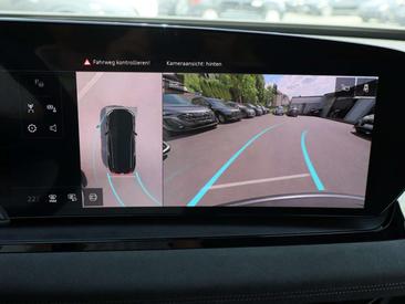 Audi Q6 E-tron S Line Performance — photo 9