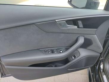 Audi RS4 Competition Plus — photo 14