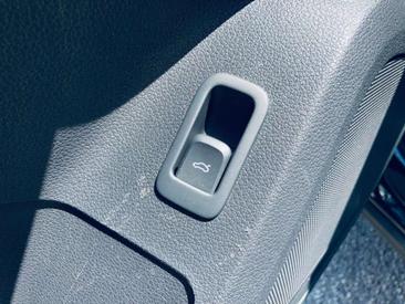 Audi Q2 Advanced Plus 35 TFSI — photo 25