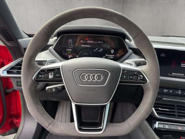 Audi E-tron GT 350 — photo 10