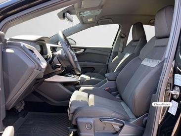 Audi Q4 E-tron — photo 12