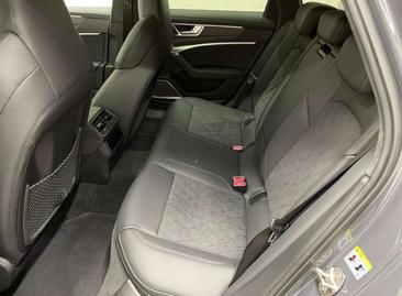 Audi RS6 Avant — photo 12