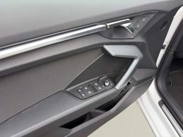 Audi A3 Advanced 40 TFSI E — photo 13
