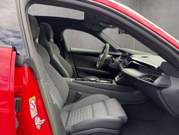 Audi E-tron GT 350 — photo 17