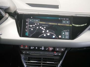 Audi E-tron GT — photo 11