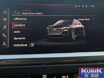 Audi Q4 E-tron S Line 50 — photo 9