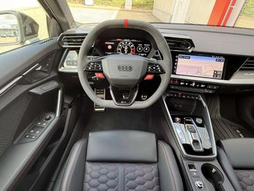 Audi RS3 Sportback 2.5 TFSI — photo 7