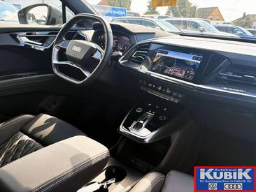 Audi Q4 E-tron S Line 50 — photo 12