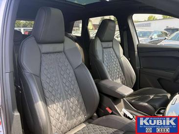 Audi Q4 E-tron S Line 50 — photo 13