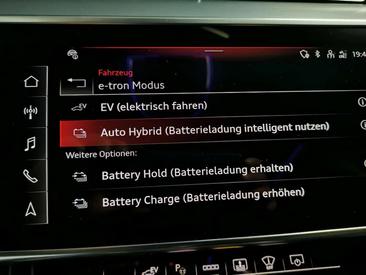 Audi A8 S Line — photo 22